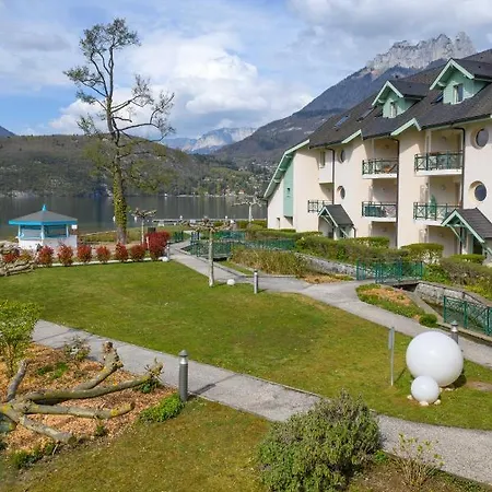 Rare : Au Bord Du D’annecy, Cosy En Rez De Jardin Avec Terrasse Privative *