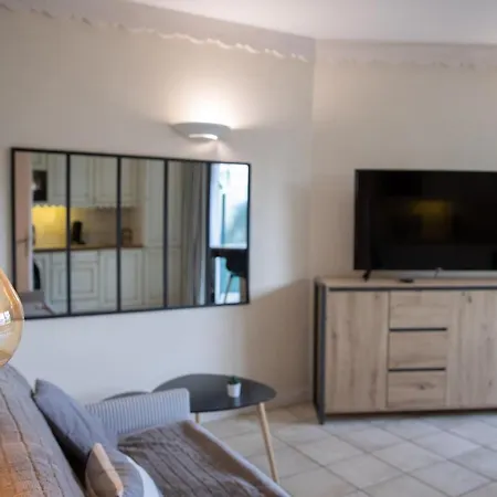 Rare : Au Bord Du D’annecy, Cosy En Rez De Jardin Avec Terrasse Privative * Duingt